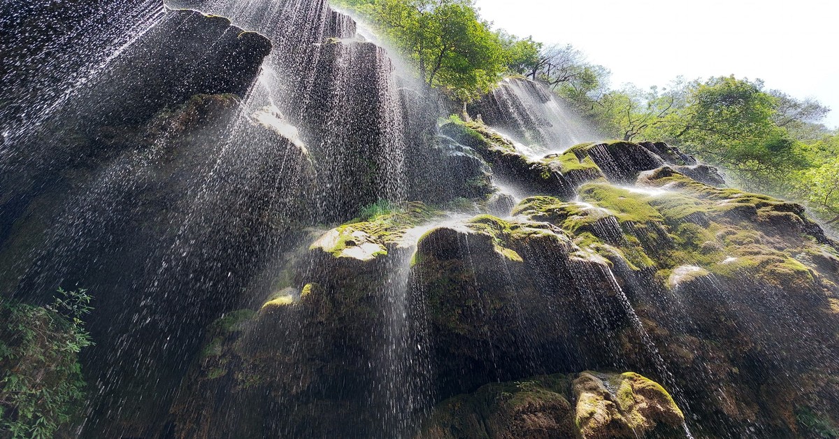 Umbrella waterfall